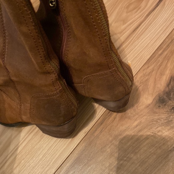 Guess Suede Boots - Picture 3 of 8